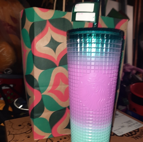Starbucks valentine ombre tumbler - Picture 2 of 5